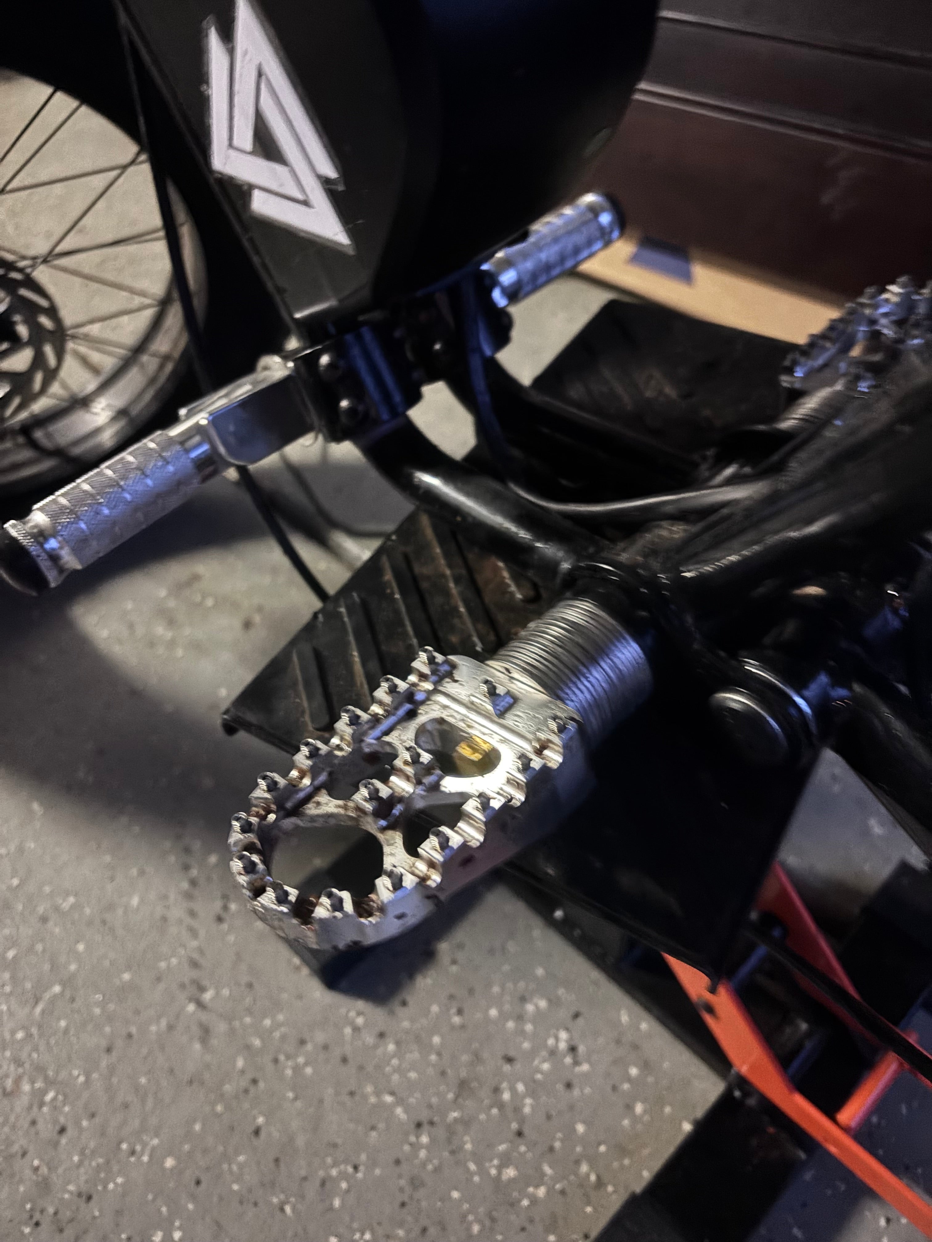 (PRE ORDER) E-bike peg Kit